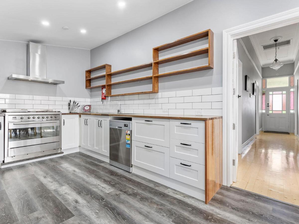 Stunning 4Br Cottage In The Heart Of Ballarat - Pet Friendly & Fast Wifi Extérieur photo